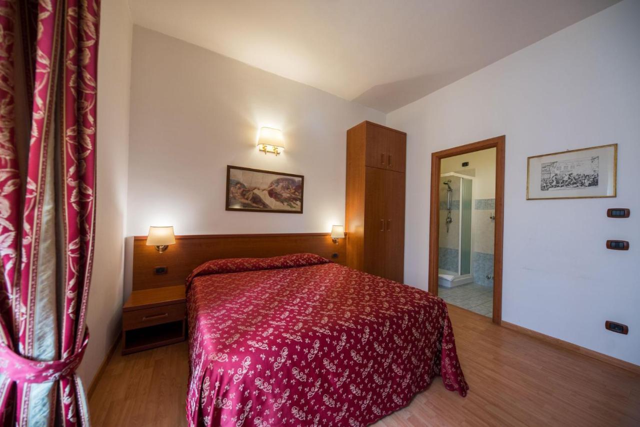 Domus Appia 154 B&B ローマ エクステリア 写真